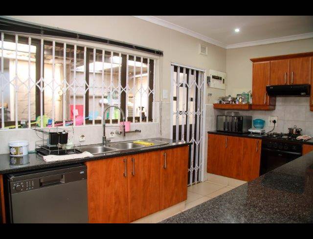 4 BEDROOM HOUSE FOR SALE IN NORTHDENE